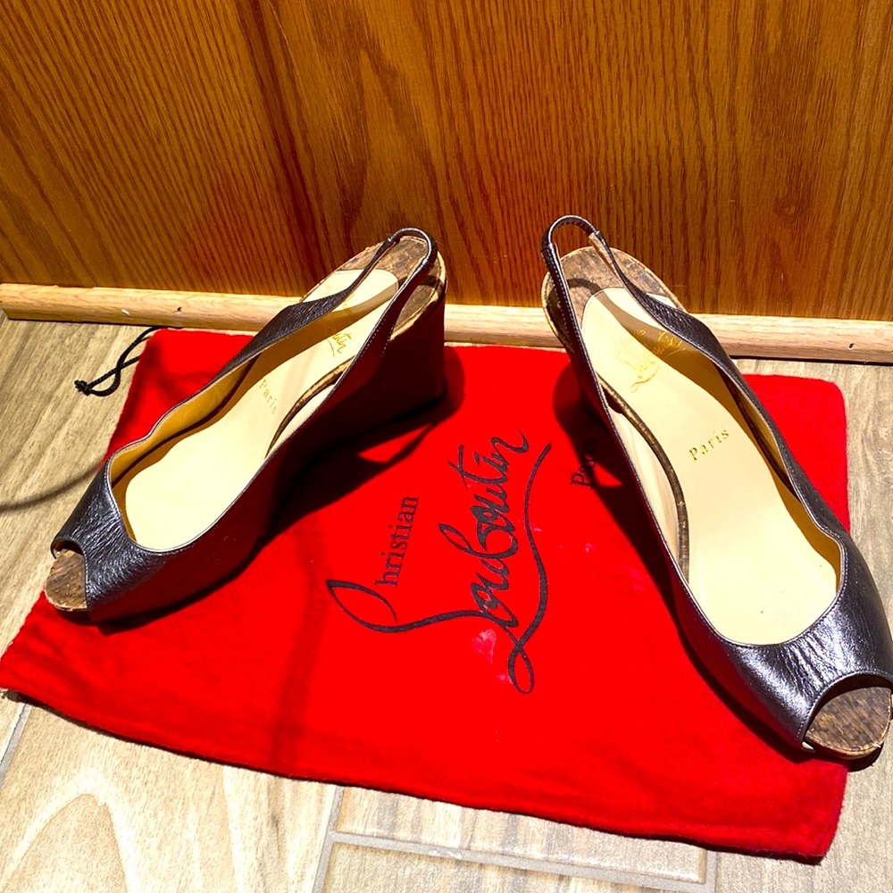 Grey peep toe Louboutins!